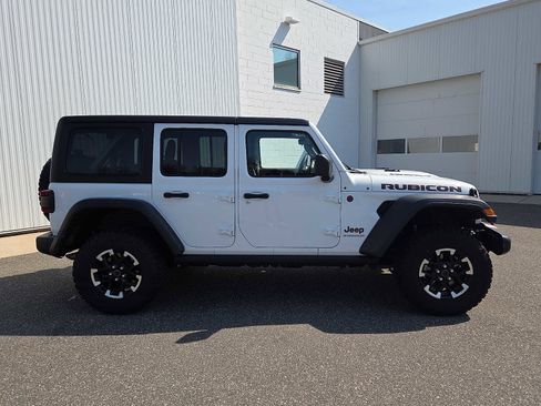 Used 2025 Jeep Wrangler Unlimited Rubicon image 7