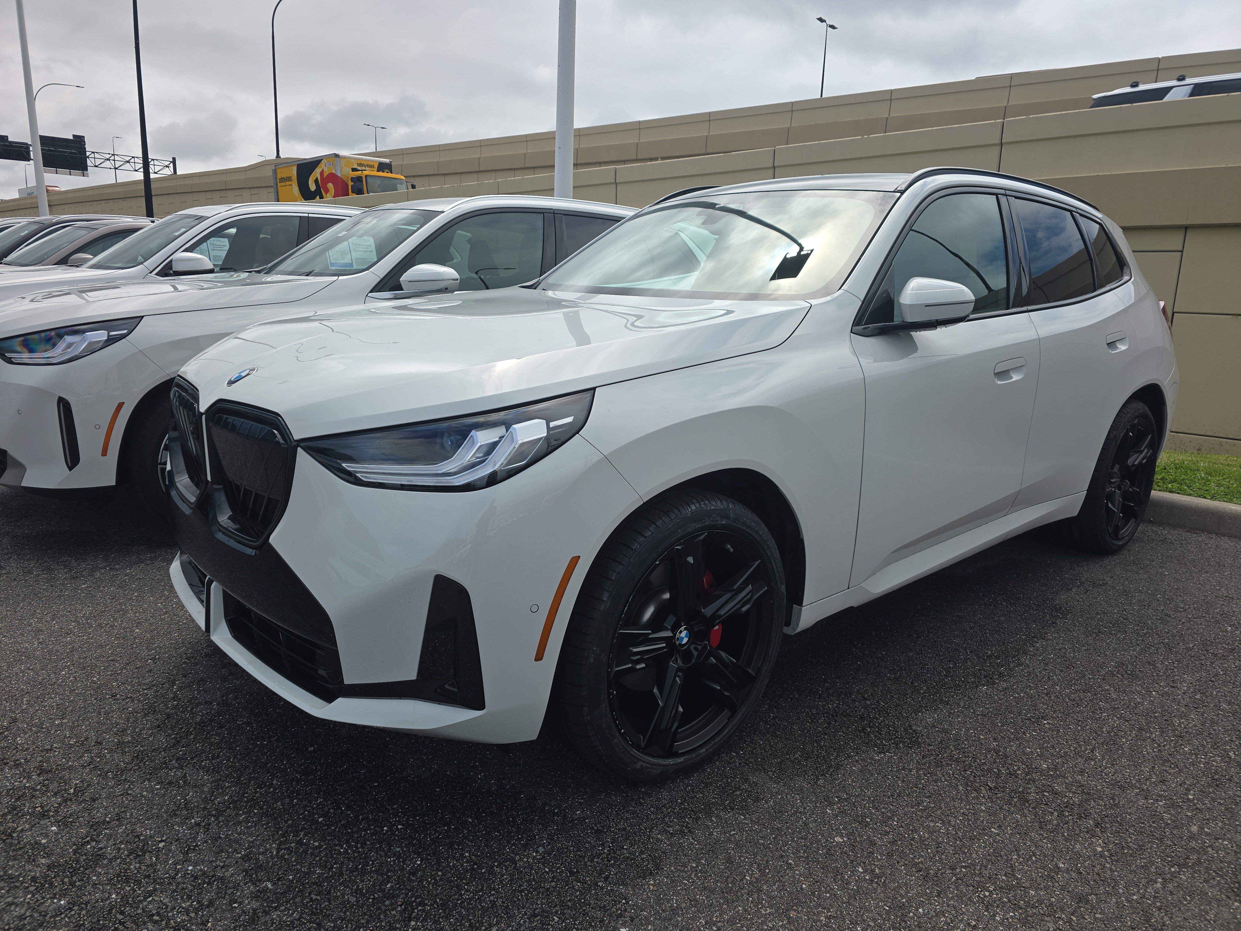 Certified 2026 BMW X3 xDrive30i w/ Premium Package AWD/4WD image 3