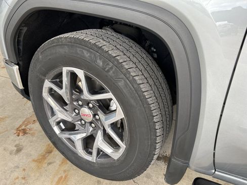 Certified 2024 GMC Sierra 1500 SLT image 22