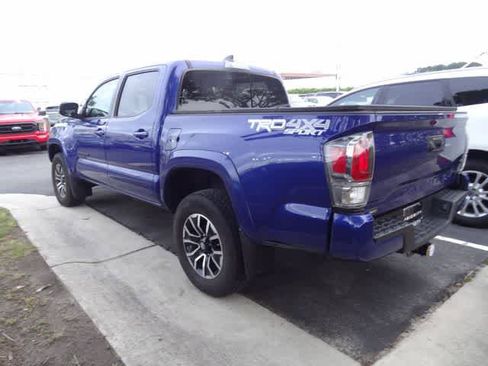 Used 2023 Toyota Tacoma TRD Sport AWD/4WD image 8