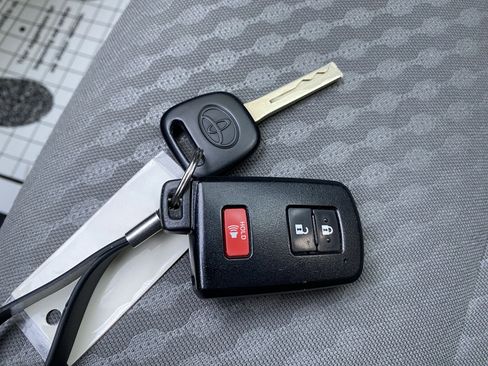 Used 2023 Toyota Tacoma SR5 image 36