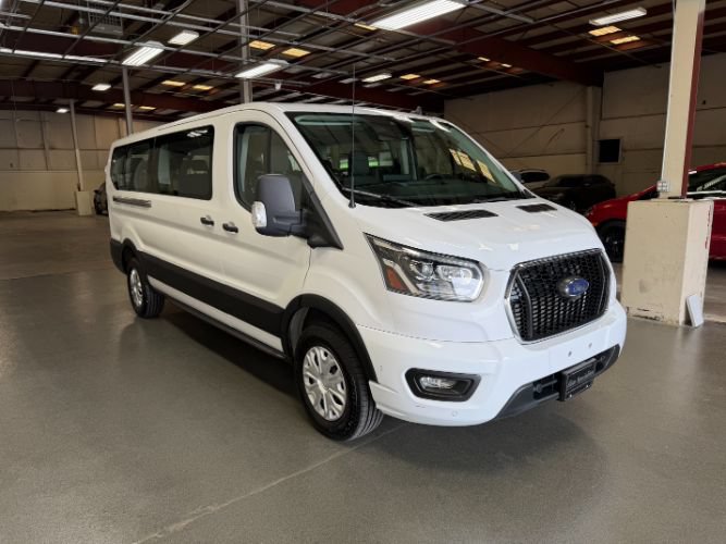 Used 2023 Ford Transit 350 XLT RWD image 7