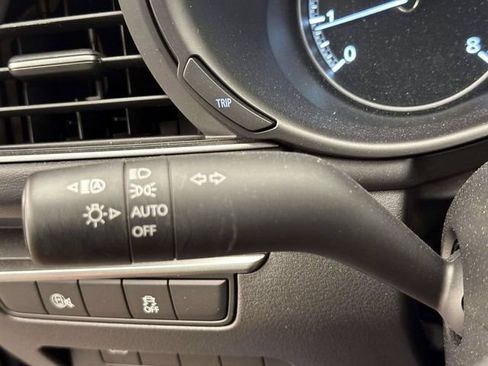 Used 2025 MAZDA MAZDA3 s FWD image 28