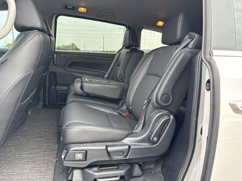 Used 2024 Honda Odyssey EX-L image 9