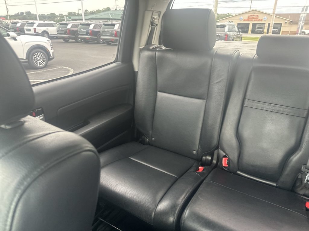 Used 2012 Toyota Tundra Limited w/ Platinum Pkg AWD/4WD image 12