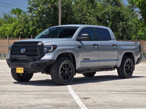 Used 2019 Toyota Tundra SR5 w/ SR5 Upgrade Package AWD/4WD image 7