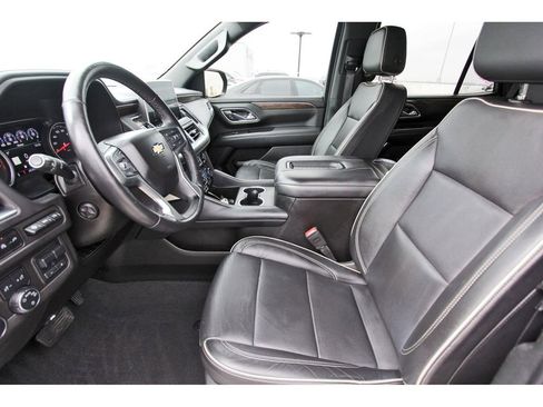 Used 2021 Chevrolet Tahoe Premier w/ Premium Package image 6