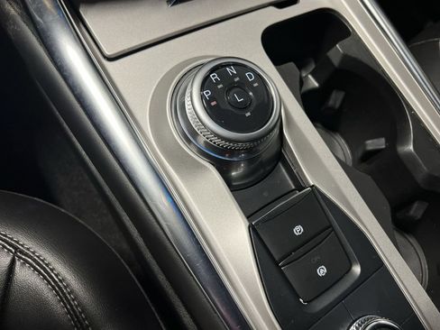 Used 2023 Ford Explorer XLT w/ Equipment Group 202A image 22