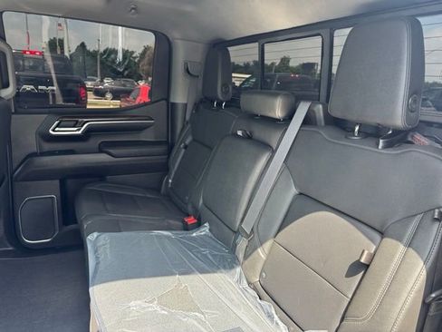 Used 2022 GMC Sierra 1500 SLT w/ SLT Premium Plus Package AWD/4WD image 14