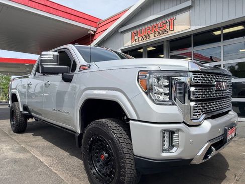Used 2020 GMC Sierra 2500 Denali w/ Denali Ultimate Package image 18