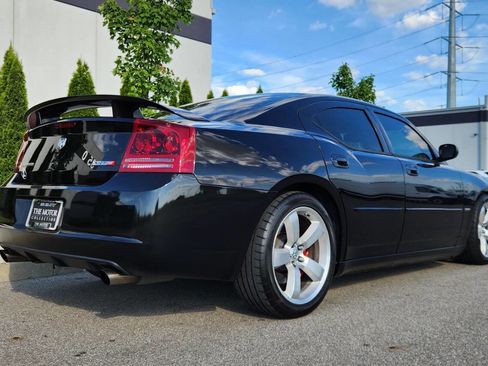 Used 2007 Dodge Charger SRT8 w/ SRT Option Group III RWD image 4