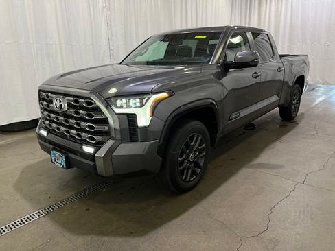 Used 2024 Toyota Tundra Platinum AWD/4WD image 8