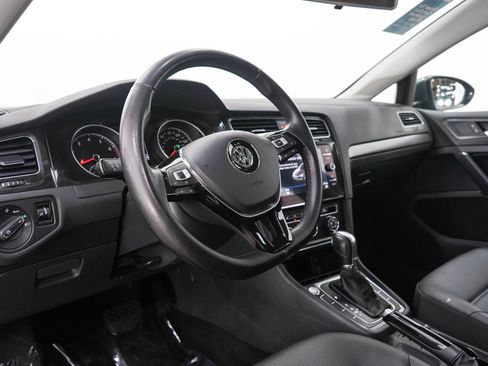 Used 2018 Volkswagen Golf SE FWD image 22
