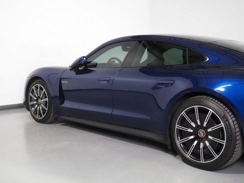 Used 2022 Porsche Taycan image 55