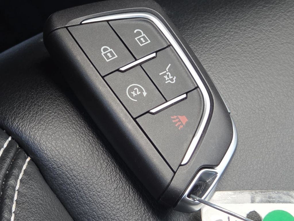 Used 2024 Cadillac Lyriq Tech w/ Driver Assist Package AWD/4WD image 35