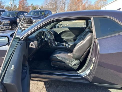 Used 2017 Dodge Challenger GT w/ Driver Convenience Group image 12