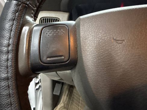 Used 2005 Dodge Ram 1500 Truck SLT RWD image 17