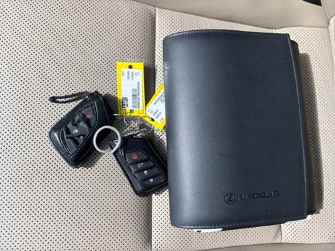 Used 2021 Lexus ES 350 w/ Premium Package image 22