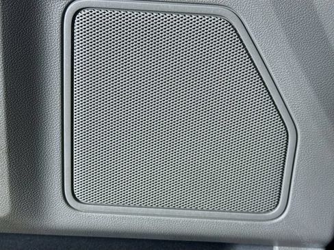Used 2015 Ford F150 XLT w/ Equipment Group 302A Luxury RWD image 21