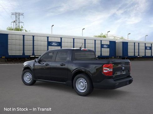 New 2025 Ford Maverick XL image 4
