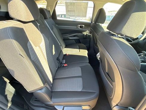 New 2026 Kia Sorento LX image 12