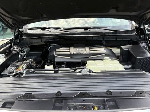 Used 2018 Nissan Titan SV AWD/4WD image 37