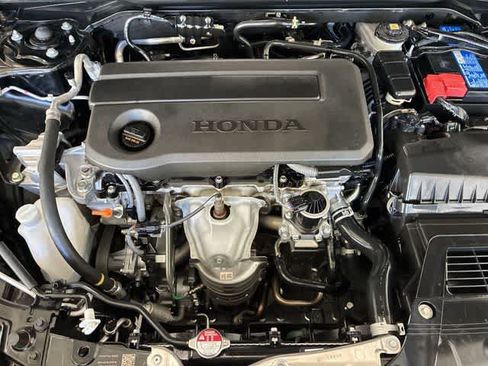 Used 2025 Honda Civic Sport image 15