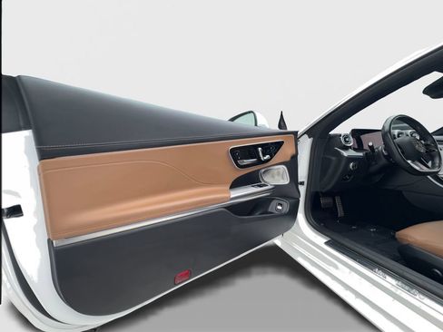 Used 2025 Mercedes-Benz CLE 300 4MATIC Coupe image 30