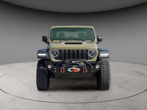 Used 2025 Jeep Gladiator Mojave w/ Safety Group AWD/4WD image 2
