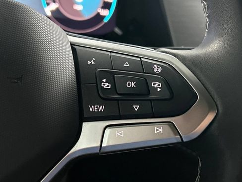 Used 2024 Volkswagen Atlas Cross Sport SE FWD image 28