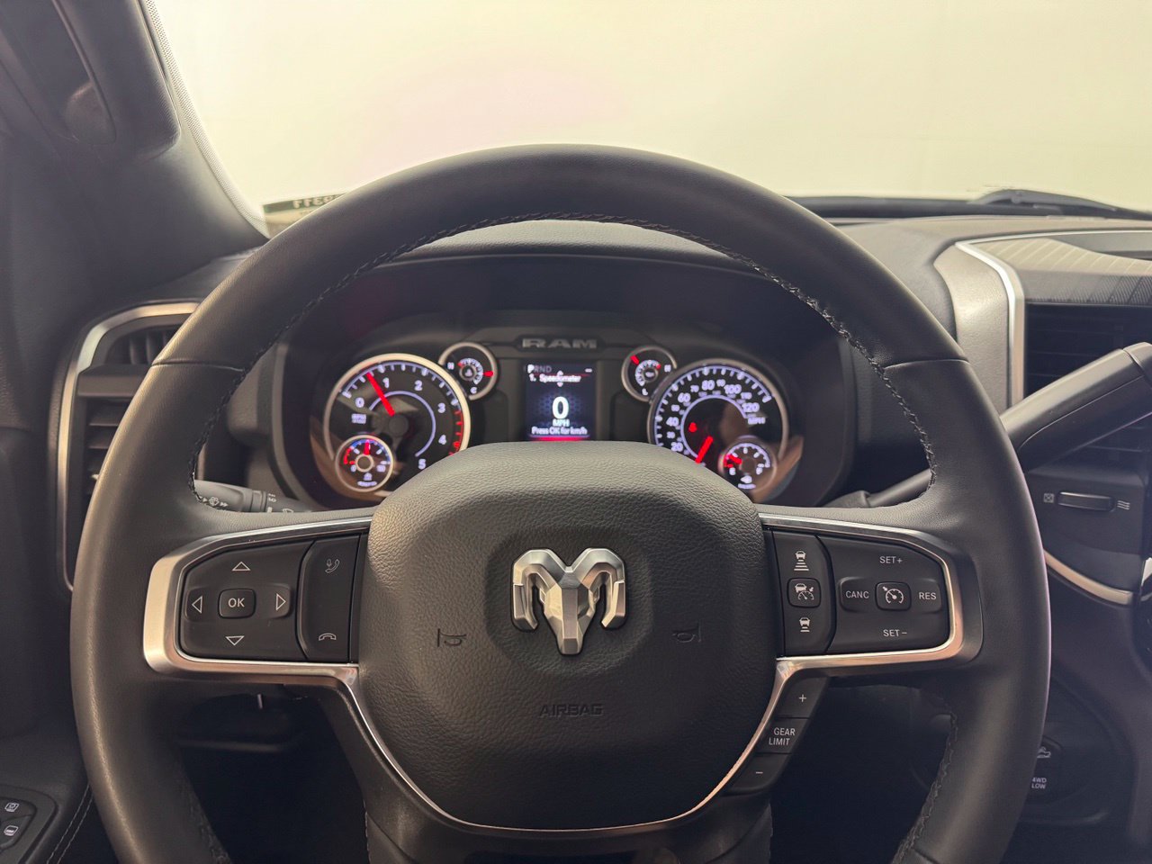 Used 2025 RAM 2500 Big Horn AWD/4WD image 12