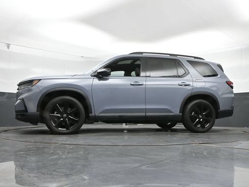 Used 2025 Honda Pilot Black Edition image 38