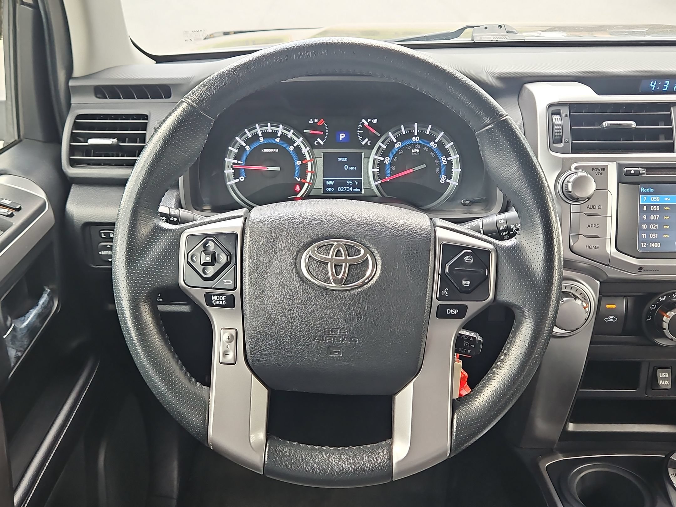 Used 2018 Toyota 4Runner SR5 Premium AWD/4WD image 26