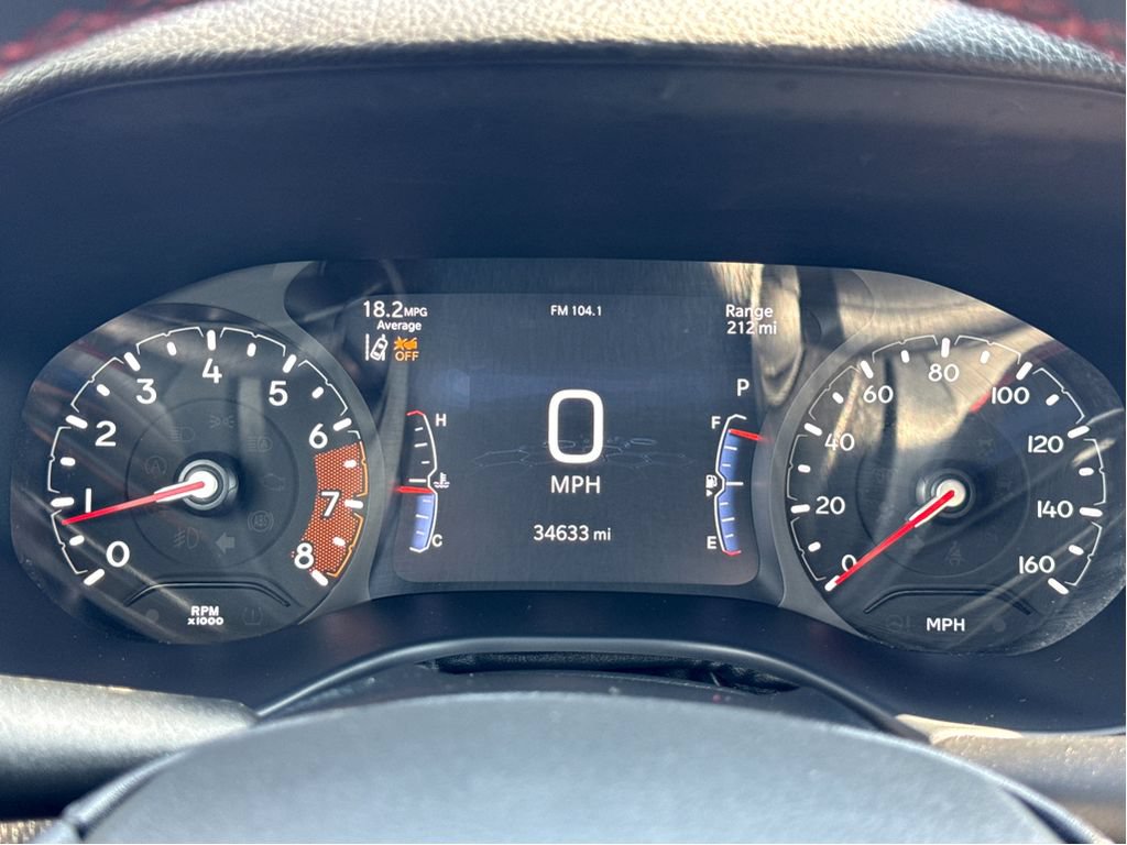 Used 2025 Jeep Compass Trailhawk AWD/4WD image 17