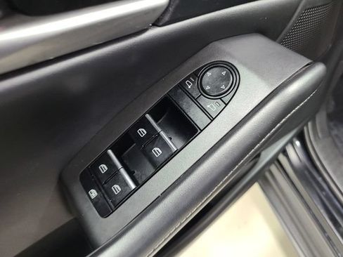 Used 2021 MAZDA CX-30 FWD 2.5 S w/ Select Package image 18