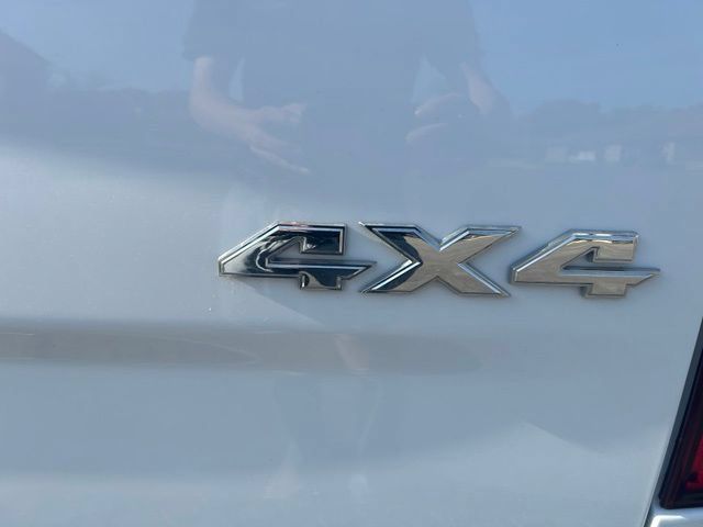 Used 2023 RAM 1500 Classic SLT w/ Trailer & Traction Group AWD/4WD image 9