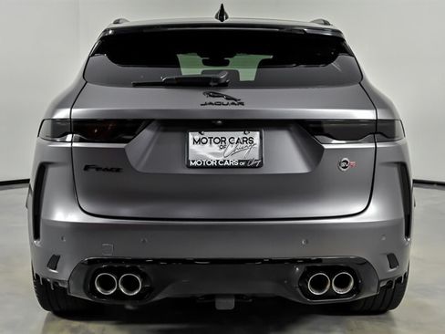 Used 2023 Jaguar F-PACE SVR AWD/4WD image 9