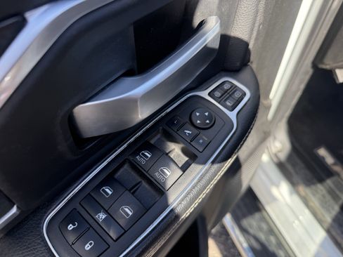 Used 2024 RAM 2500 Big Horn image 26