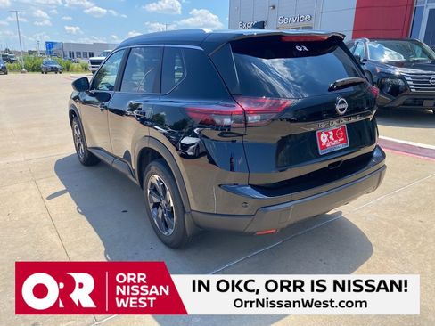 New 2026 Nissan Rogue SV w/ SV Premium Package image 3