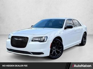 Used 2019 Chrysler 300 Touring w/ Sport Appearance Package RWD video 1