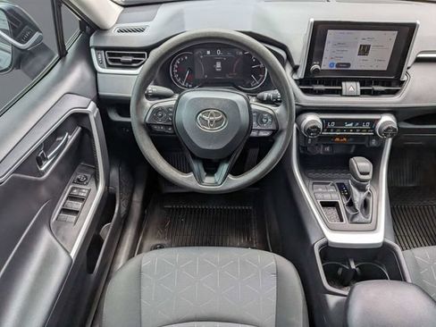 Used 2024 Toyota RAV4 XLE FWD image 19