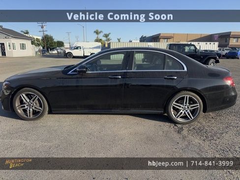 Used 2018 Mercedes-Benz E 300 E 300 image 8