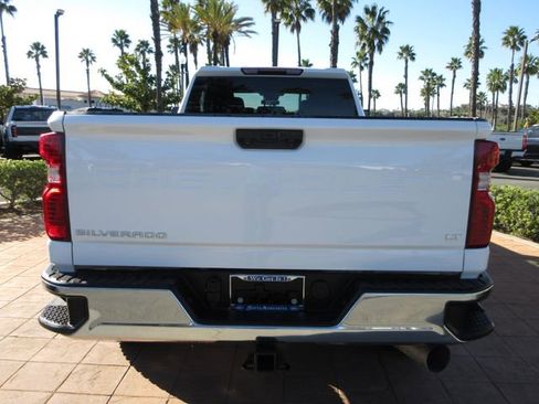 Used 2024 Chevrolet Silverado 2500 LT image 3