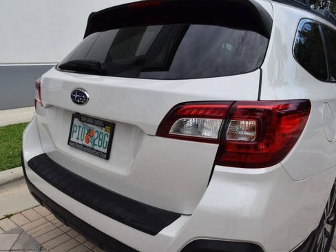 Used 2018 Subaru Outback 2.5i Limited AWD/4WD image 22