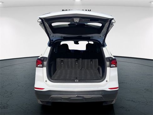 Used 2023 Chevrolet Equinox LT image 14