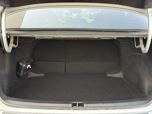 Used 2024 Toyota Corolla SE image 32