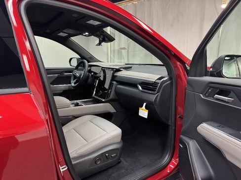 New 2026 GMC Acadia Elevation w/ Elevation Premium Package image 16