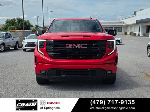 Used 2024 GMC Sierra 1500 Elevation w/ Elevation Premium Package AWD/4WD image 2