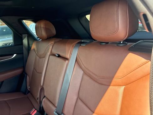 Used 2022 Cadillac XT5 Premium Luxury w/ LPO, Floor Liner Package AWD/4WD image 22