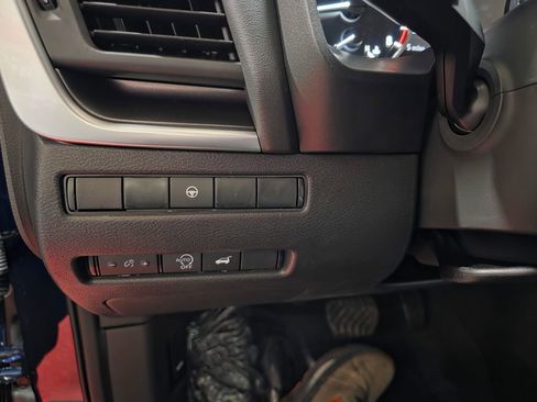 New 2026 Nissan Rogue SV image 30